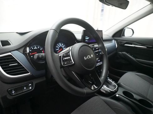 Used 2023 Kia Seltos Nightfall Edition image 8