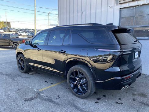 Used 2024 Chevrolet Traverse RS image 8