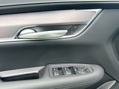 New 2025 Cadillac XT5 Luxury w/ LPO, Floor Liner Package image 17