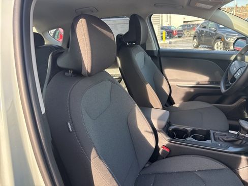 New 2025 Kia K4 LXS image 13