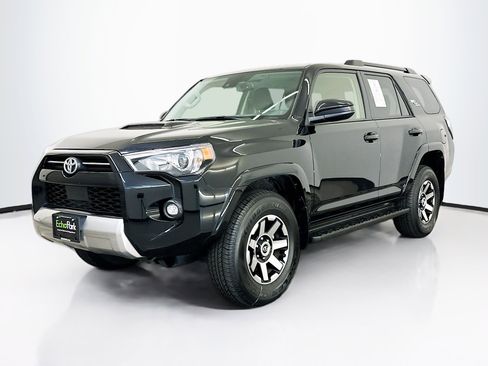 Used 2024 Toyota 4Runner TRD Off-Road image 3