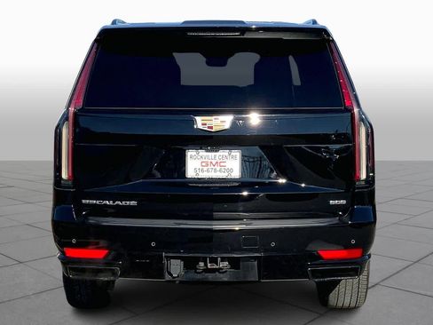 Used 2023 Cadillac Escalade ESV Sport Platinum image 4