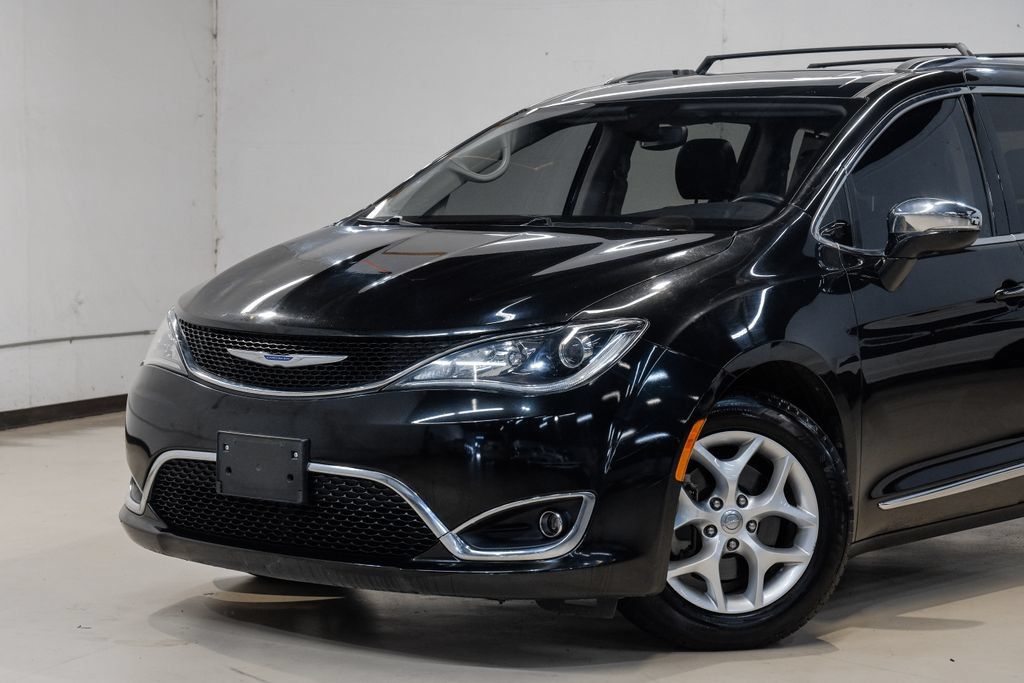 Used 2020 Chrysler Pacifica Limited FWD image 6