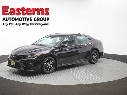 Used 2024 Toyota Camry SE w/ Cold Weather Package FWD image 58