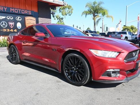 Used 2017 Ford Mustang GT w/ GT Performance Package image 14