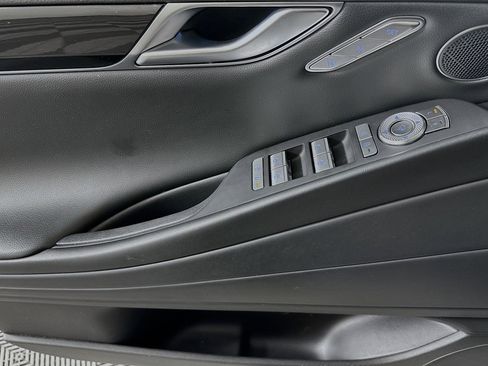 Used 2023 Genesis G80 2.5T image 21