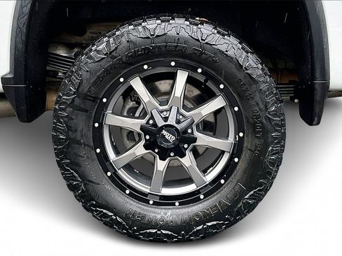 Used 2020 Chevrolet Silverado 2500 High Country w/ Technology Package image 35