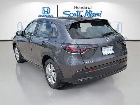 Certified 2023 Honda HR-V LX image 5