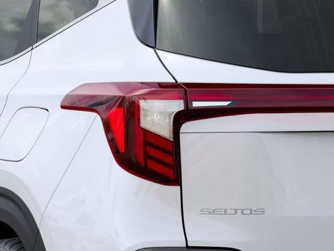 New 2026 Kia Seltos SX AWD/4WD image 11