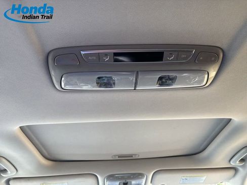 Used 2021 Kia Telluride EX w/ EX Premium Package image 25