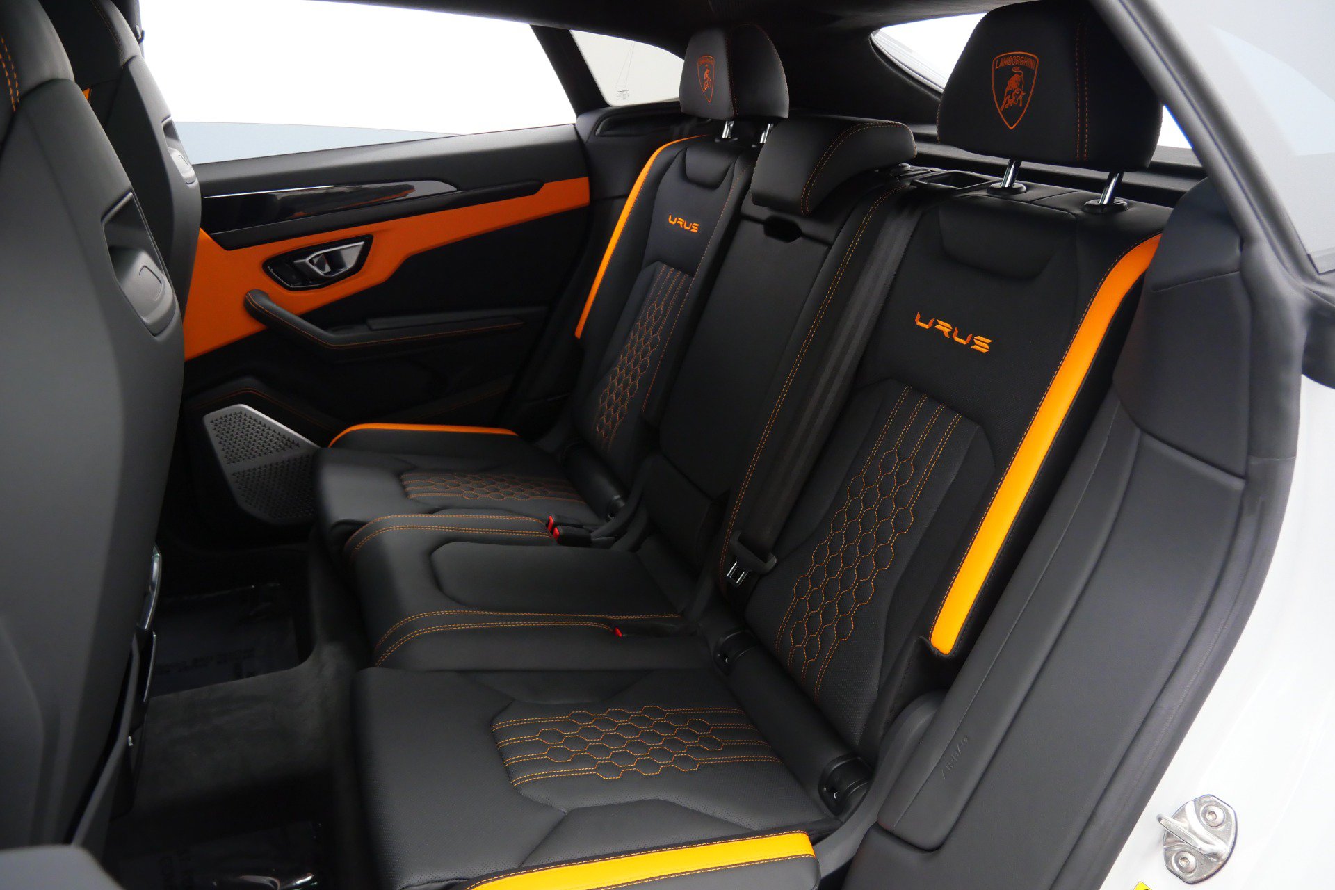Used 2023 Lamborghini Urus S AWD/4WD image 16