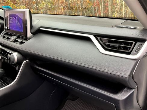 Certified 2025 Toyota RAV4 LE image 16