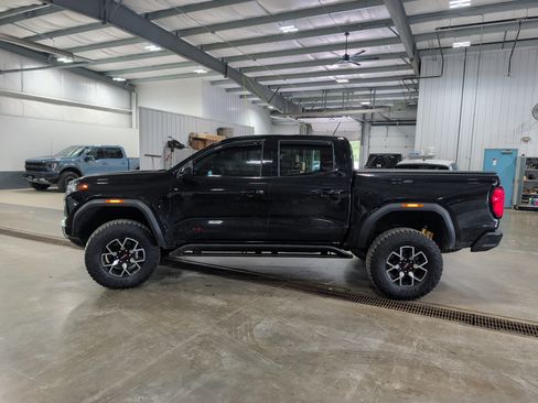 Used 2024 GMC Canyon AT4X AWD/4WD image 5