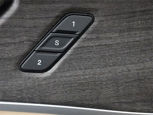 Used 2023 Jeep Grand Cherokee L Limited w/ Luxury Tech Group II image 21