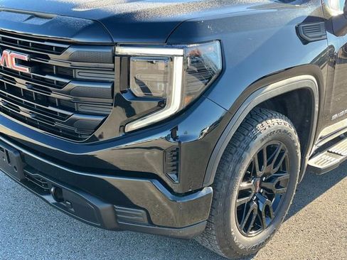 Used 2023 GMC Sierra 1500 Pro w/ Graphite Edition image 12