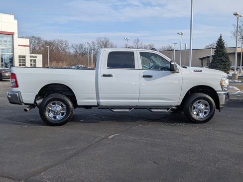 Used 2024 RAM 2500 Tradesman w/ Chrome Appearance Group image 10