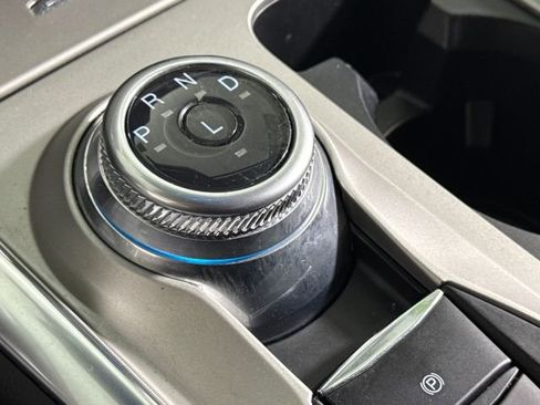 Used 2023 Ford Explorer XLT w/ Equipment Group 202A image 27