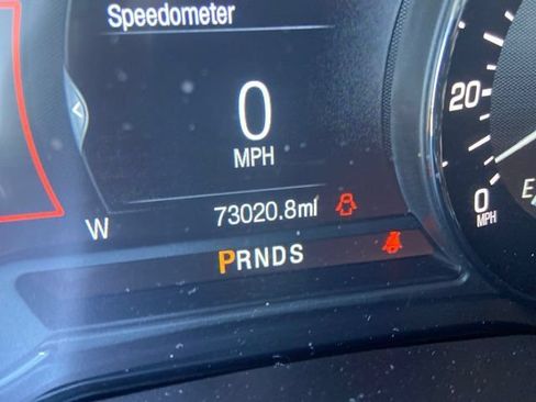 Used 2017 Lincoln MKC Select w/ Select Plus Package FWD image 4
