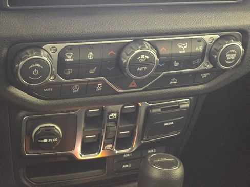 New 2026 Jeep Gladiator Sport image 23