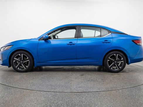 Used 2025 Nissan Sentra SV image 5