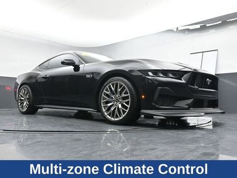 Used 2024 Ford Mustang GT Premium image 22