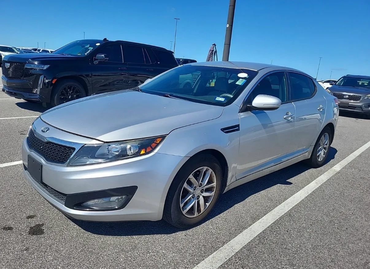 Used 2013 Kia Optima LX FWD image 5