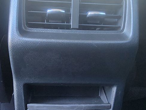 Used 2024 Ford Edge Titanium image 17