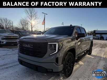 Used 2024 GMC Sierra 1500 Elevation w/ LPO, Elevation Black Package