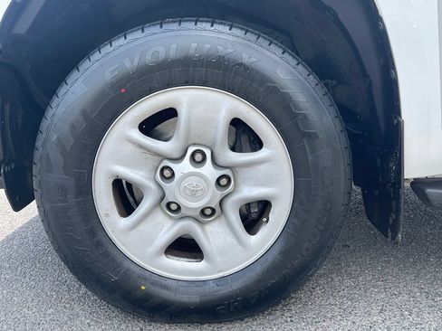 Used 2021 Toyota Tundra SR RWD image 12