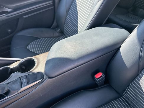 Used 2023 Toyota Camry SE image 20