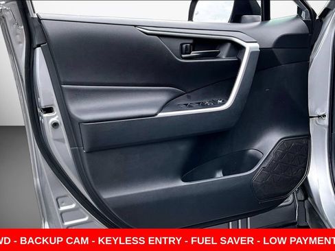 Used 2020 Toyota RAV4 LE w/ All Weather Liner Package AWD/4WD image 19