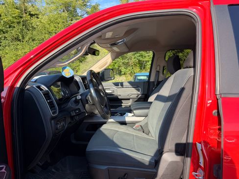 Used 2020 RAM 2500 Big Horn w/ Level 2 Equipment Group AWD/4WD image 6