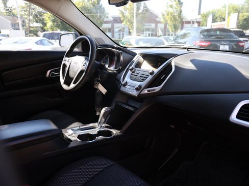 Used 2017 GMC Terrain SLE FWD image 26