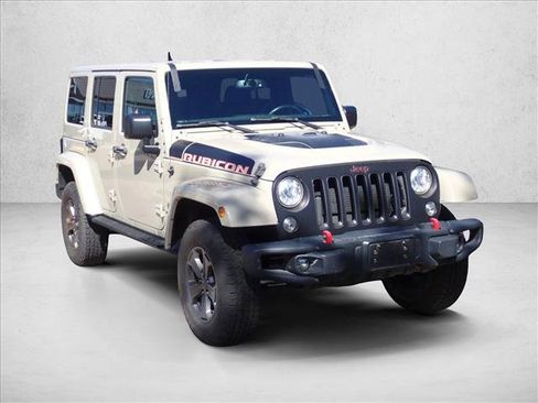 Used 2017 Jeep Wrangler Unlimited Rubicon AWD/4WD image 10