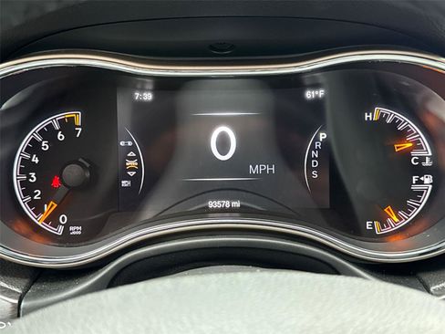 Used 2015 Jeep Grand Cherokee Limited image 32