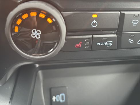 New 2026 Ford F250 XLT w/ XLT Premium Package image 29