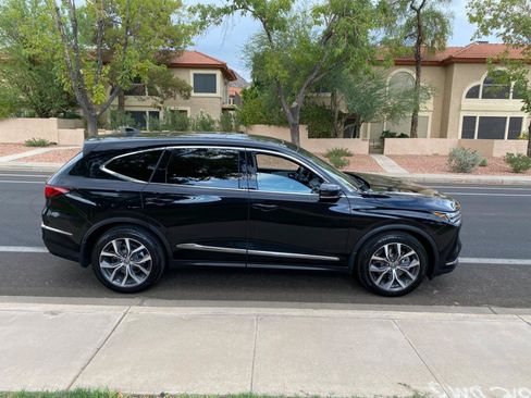 Used 2024 Acura MDX SH-AWD w/ Technology Package image 10