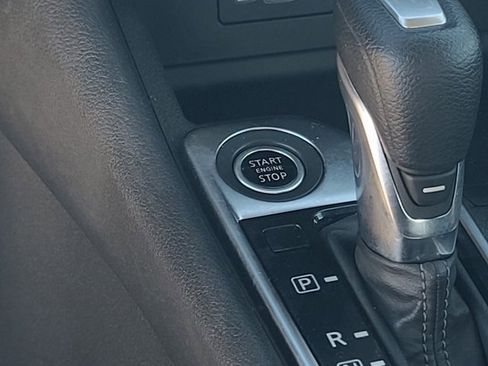 Used 2020 Nissan Sentra SV image 23