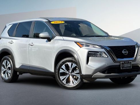 Certified 2023 Nissan Rogue SV image 2