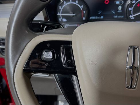 Used 2020 Lincoln Corsair FWD w/ Convenience Package image 19