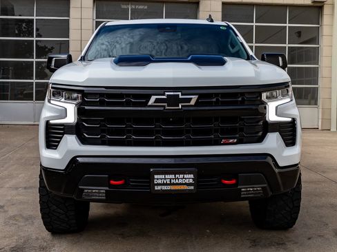 Used 2022 Chevrolet Silverado 1500 LT Trail Boss w/ LT Trail Boss Premium Package image 2