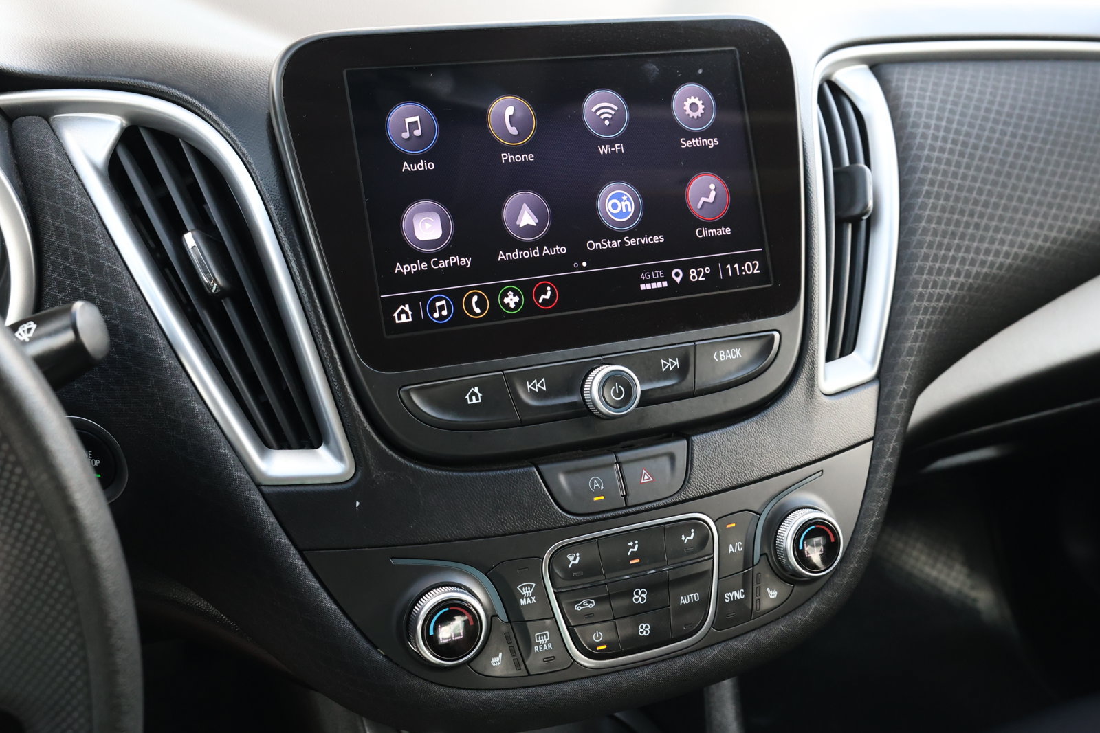 Used 2025 Chevrolet Malibu LT FWD image 19