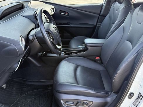 Certified 2020 Toyota Prius Prime Limited w/ Carpet Mat Package image 18