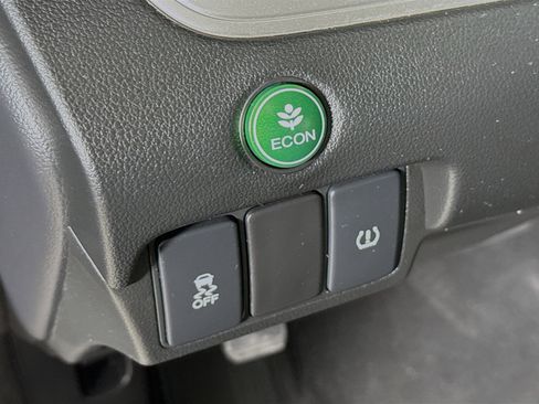 Used 2016 Honda CR-V LX image 9