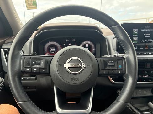 Used 2022 Nissan Rogue Platinum w/ Head-Up Display Package AWD/4WD image 26