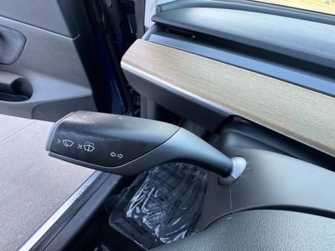 Used 2020 Tesla Model 3 image 9