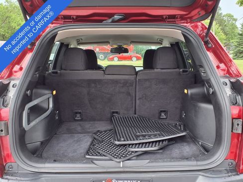 Used 2015 Jeep Cherokee Latitude w/ Cold Weather Group AWD/4WD image 12