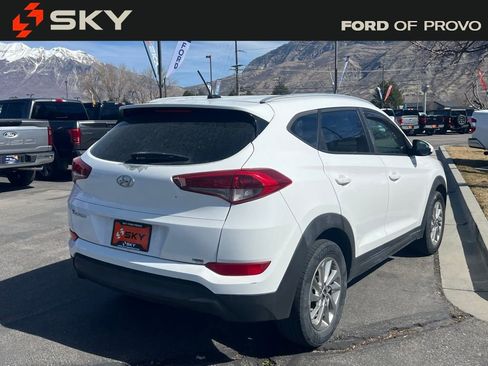 Used 2016 Hyundai Tucson SE w/ Option Group 02 FWD image 9