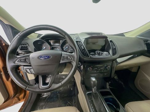 Used 2017 Ford Escape Titanium FWD image 13