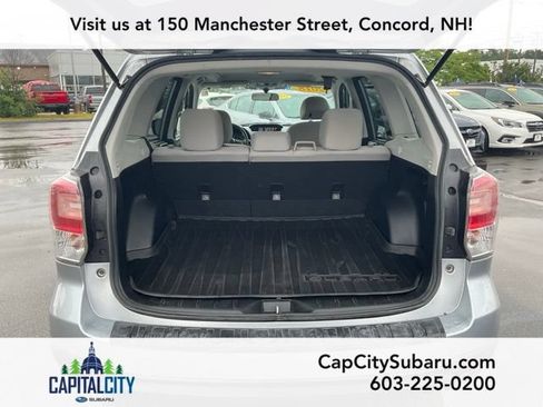 Used 2018 Subaru Forester 2.5i Premium w/ All-Weather Package AWD/4WD image 9